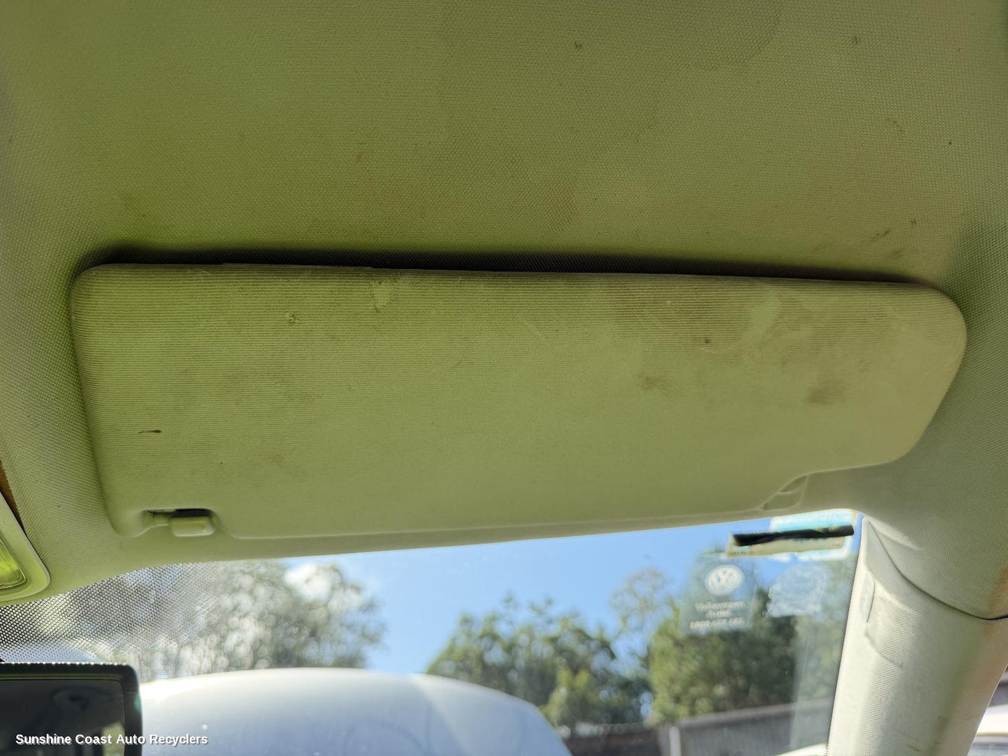 2004-2009 Volkswagen Golf Sunvisor
