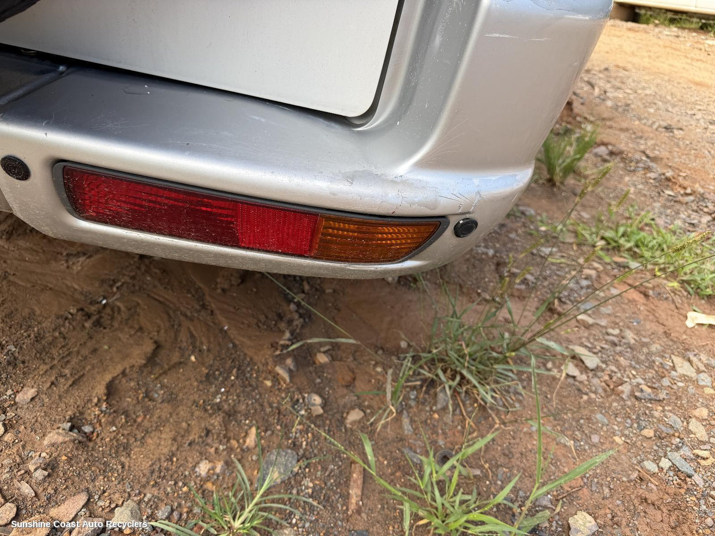 2000-2002 Mitsubishi Pajero Right Taillight