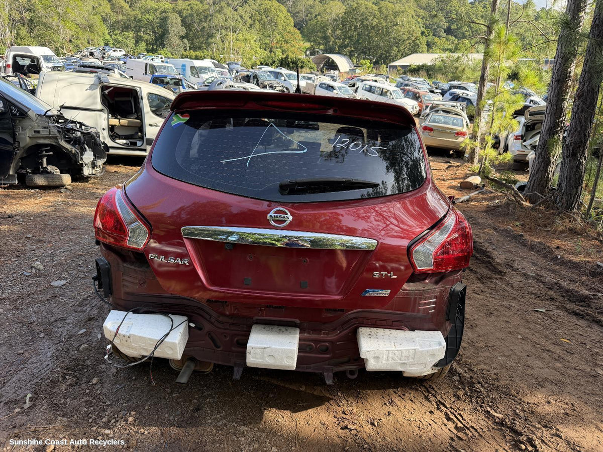 2012-2017 Nissan Pulsar Engine Cover