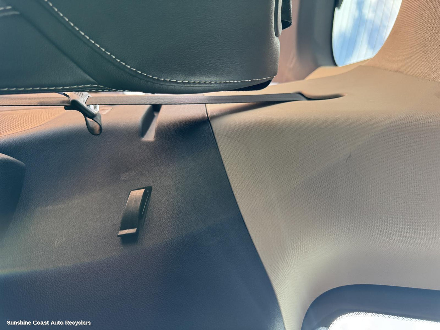 2022 Ldv D90 Seatbelt Stalk