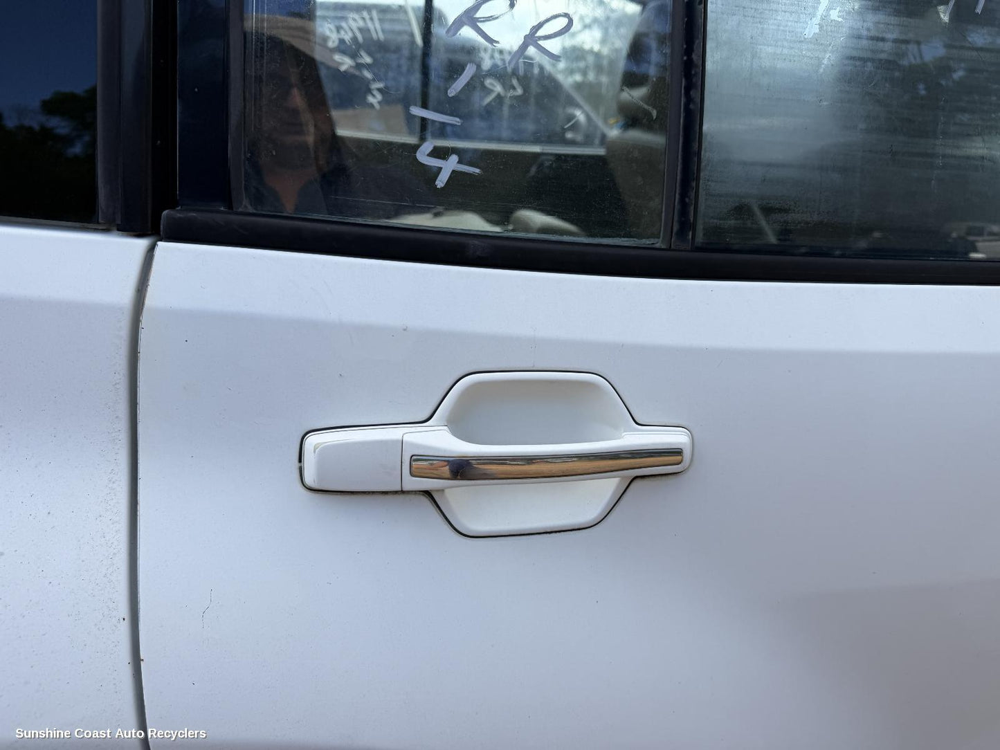 2000-2006 Mitsubishi Pajero Door Handle