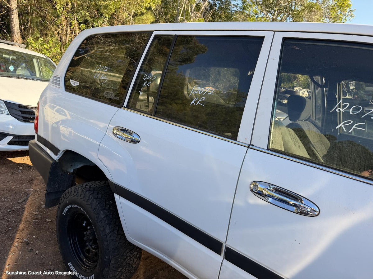 1998-2007 Toyota Landcruiser Right Rear Door Window
