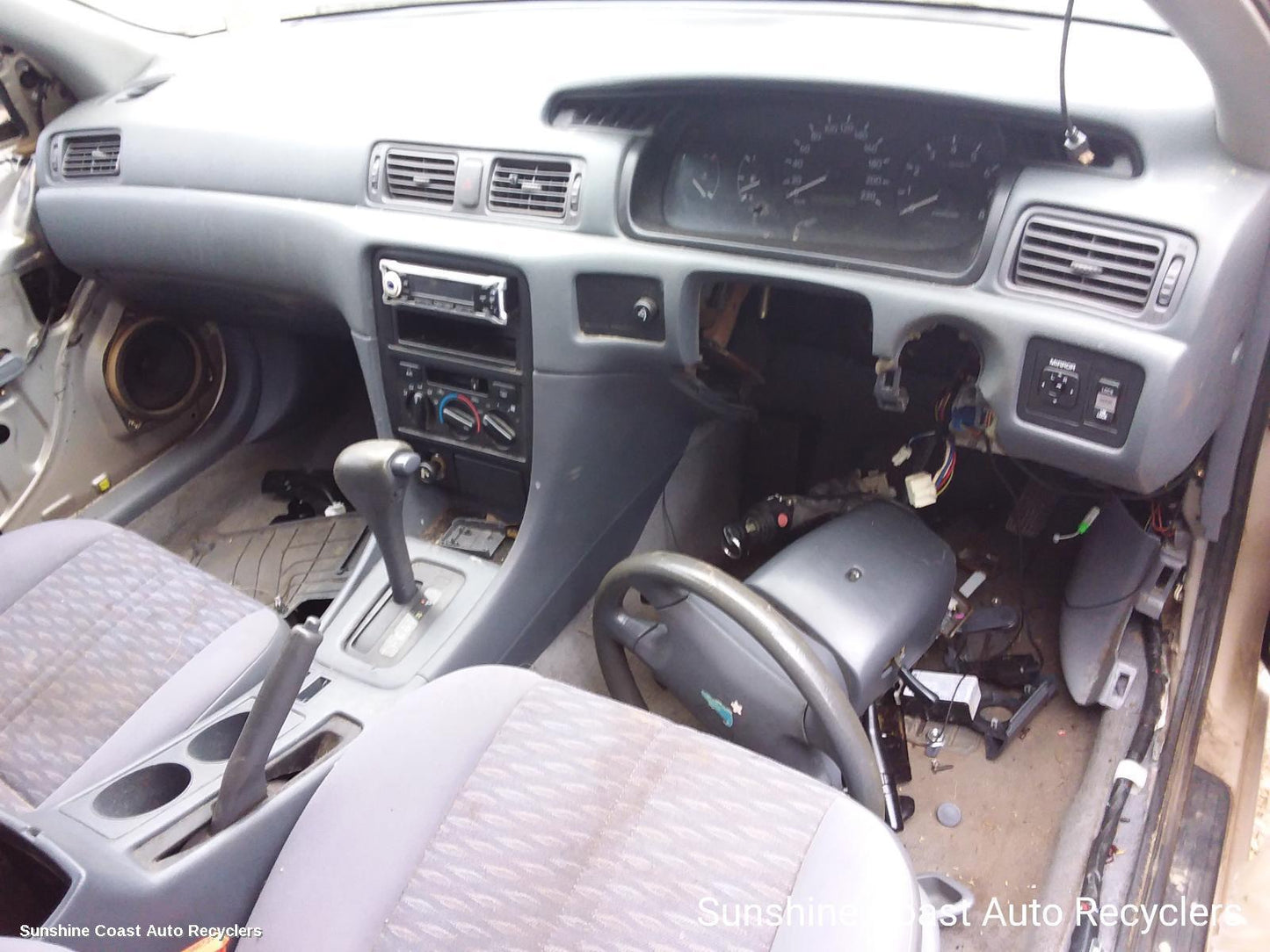1998 Toyota Camry Tailgate Handle