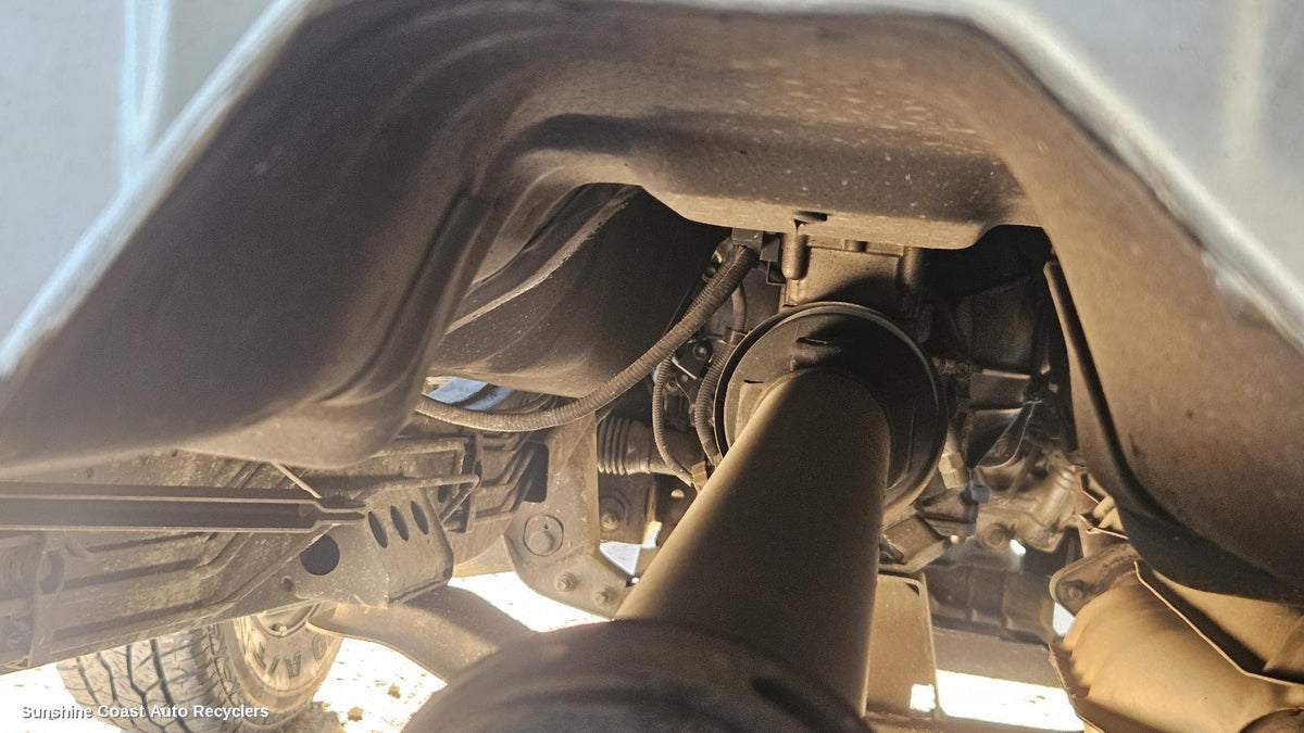 2007-2012 Mitsubishi Triton Rear Drive Shaft