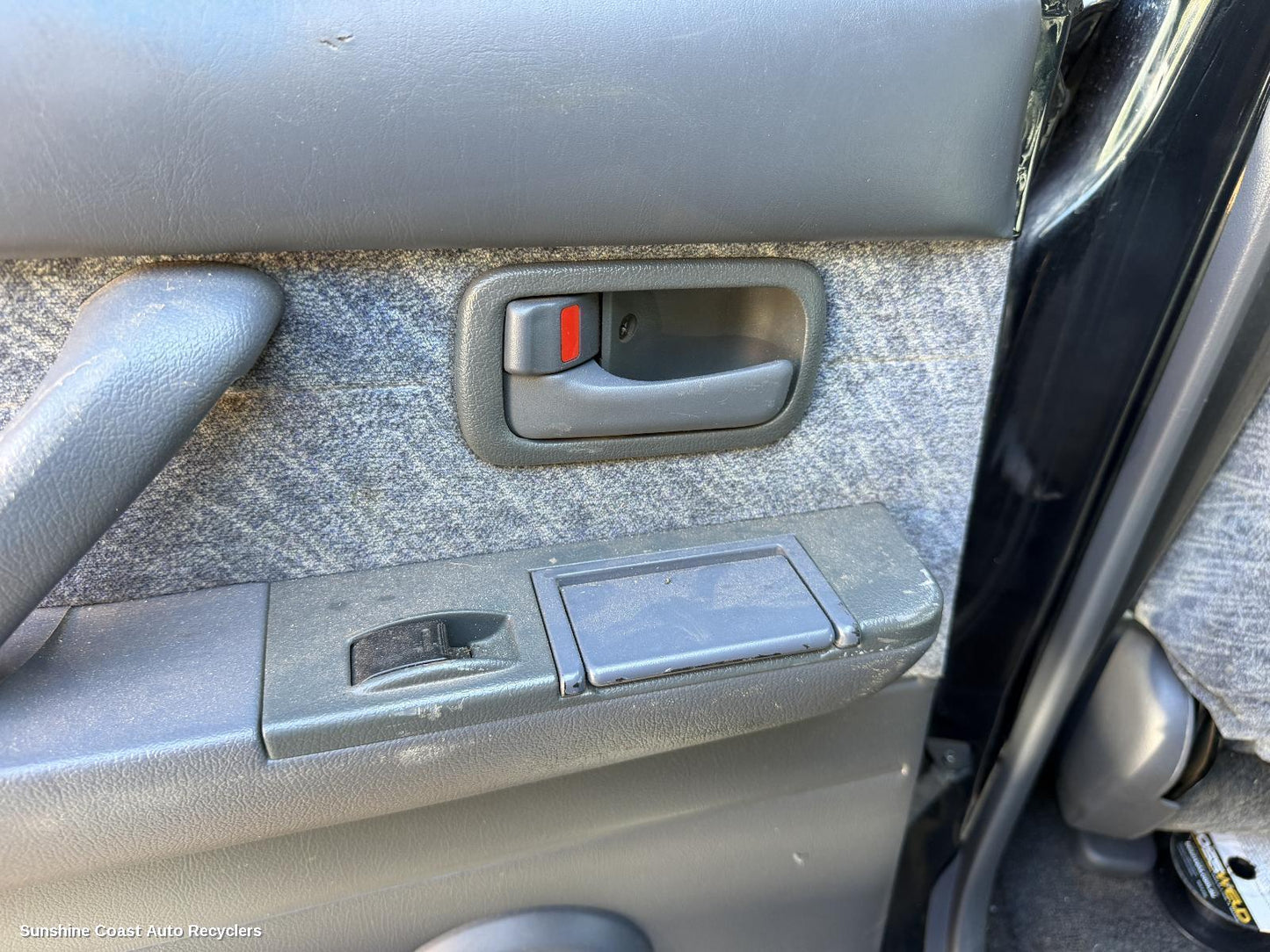 1990-1998 Toyota Landcruiser Door Handle