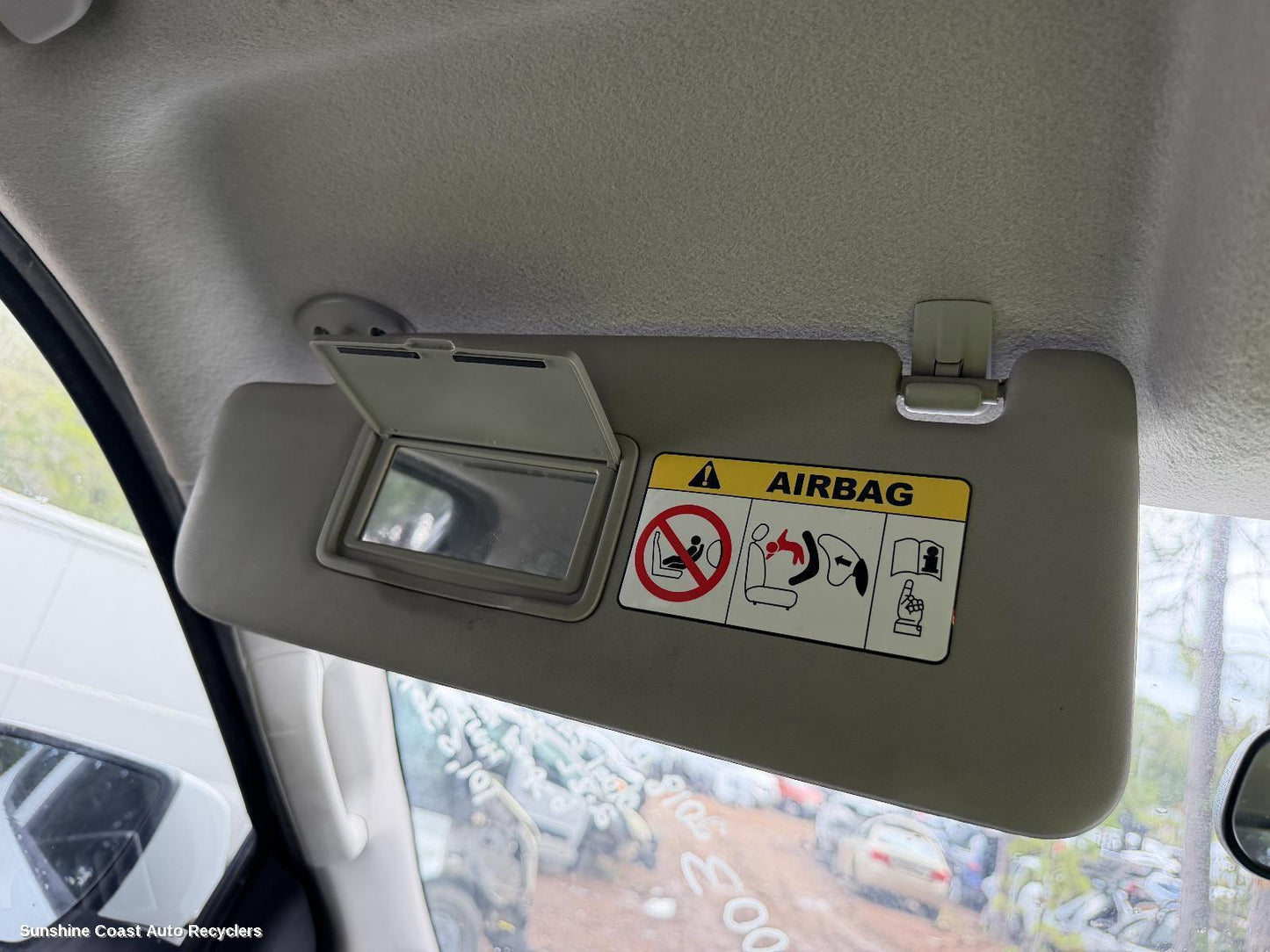 2017-2025 Ldv T60 Sunvisor