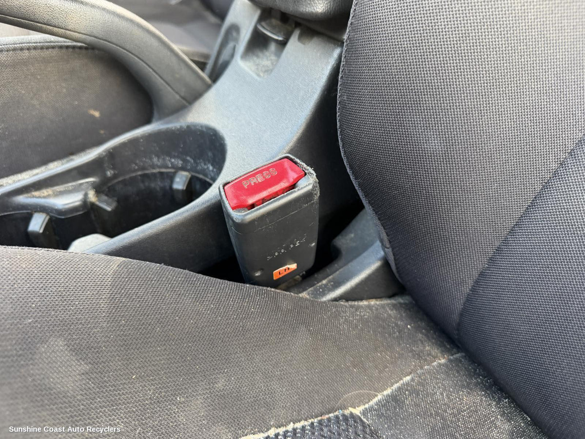 2007-2012 Hyundai I30 Seatbelt Stalk