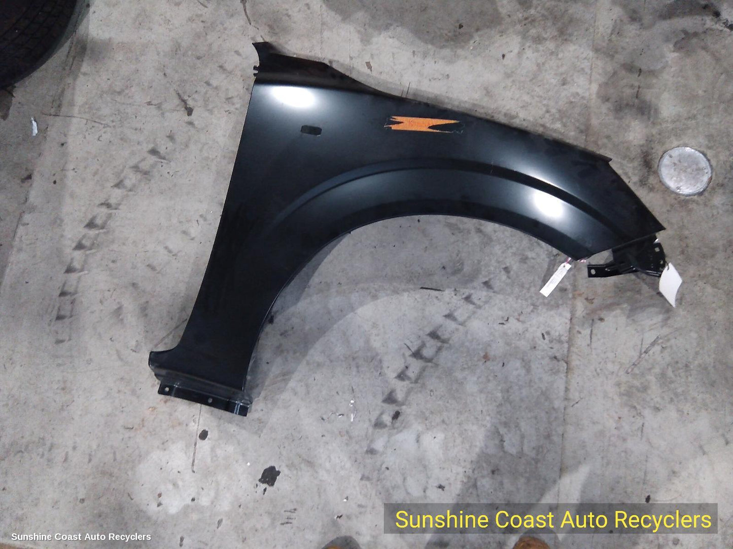 2015 Nissan Navara Right Guard