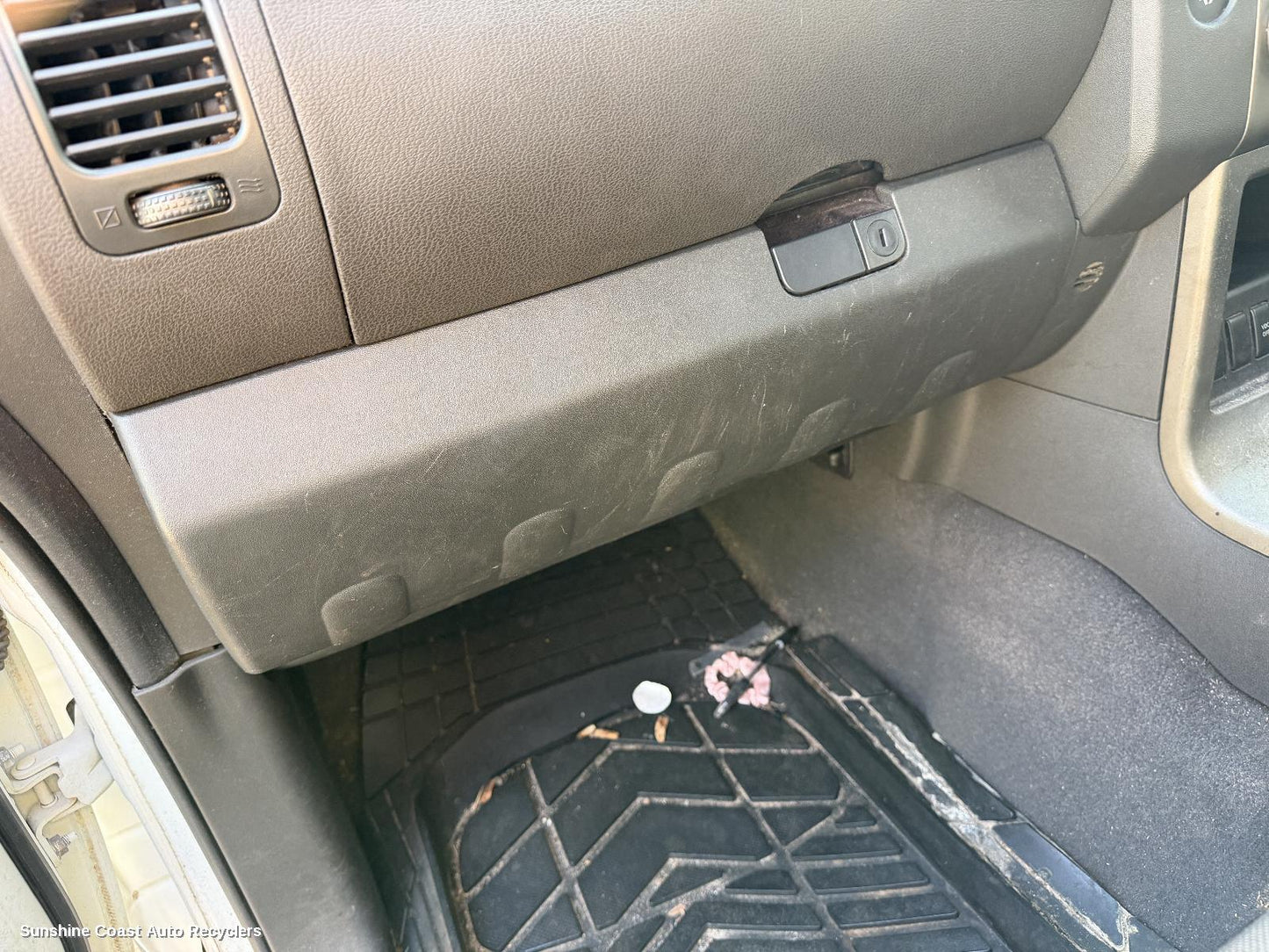 2005-2013 Nissan Pathfinder Glove Box