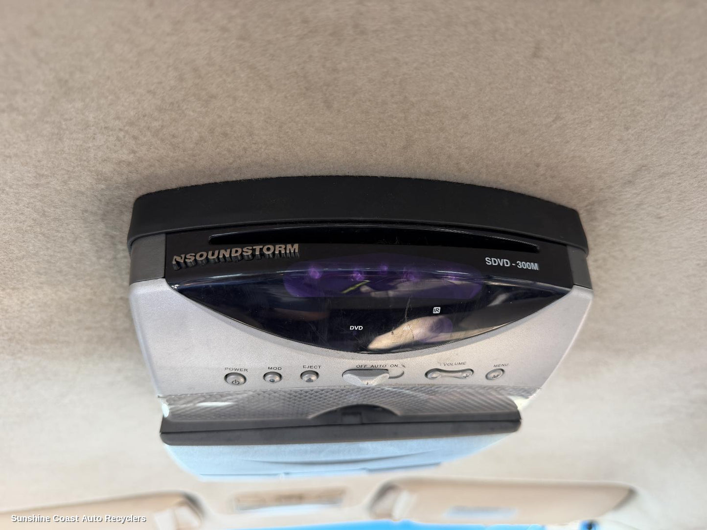 2000-2002 Mitsubishi Pajero Courtesy Light