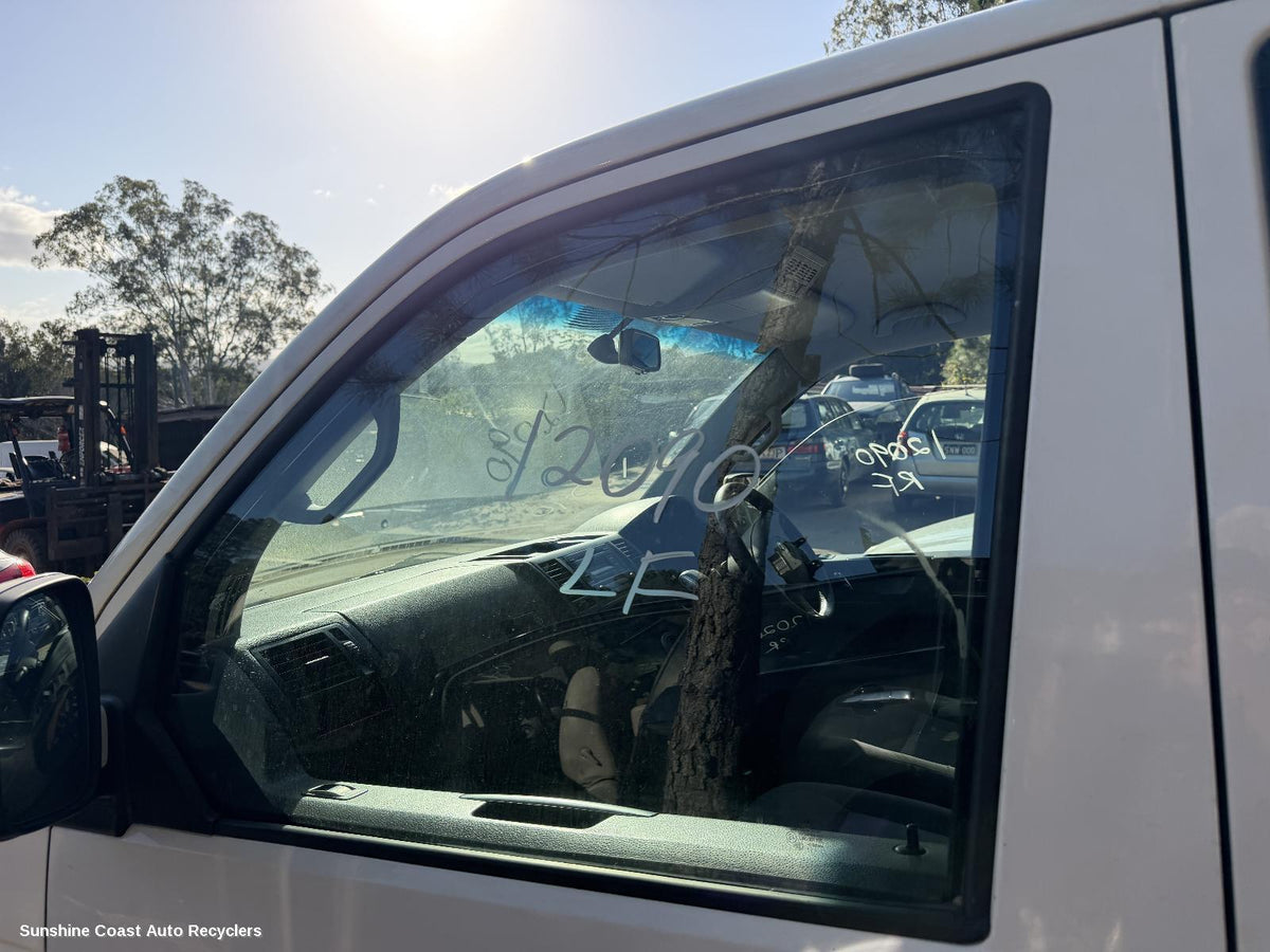 2004-2015 Volkswagen Transporter Left Front Door Window