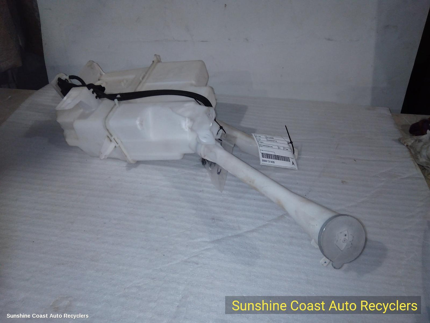 2021 Mitsubishi Outlander Washer Bottle