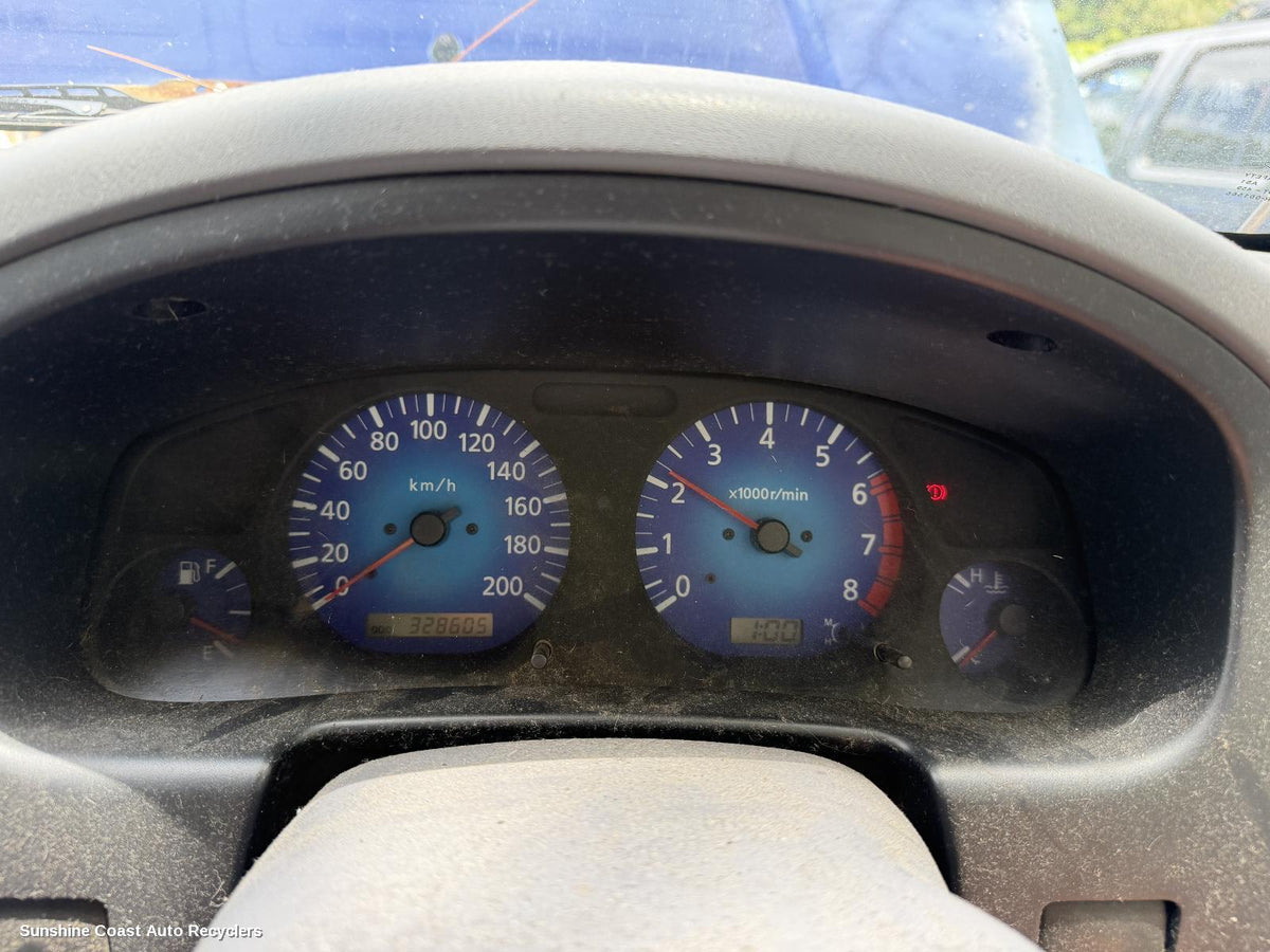 1997-2001 Nissan Navara Instrument Cluster