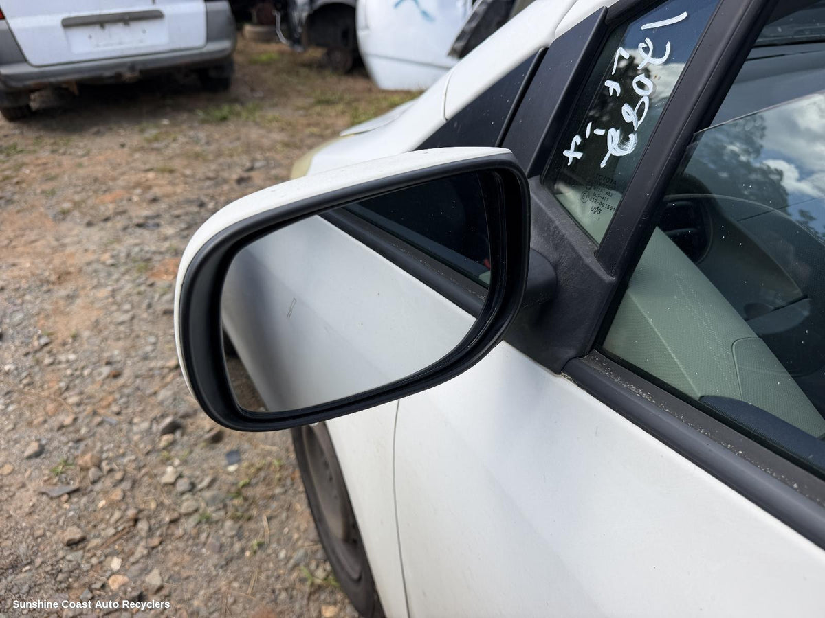 2005-2011 Toyota Yaris Left Door Mirror