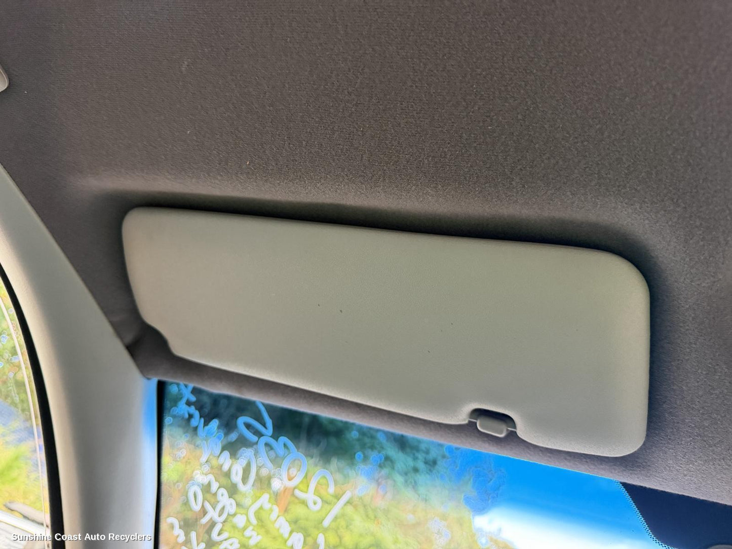 1997-2002 Toyota Camry Sunvisor