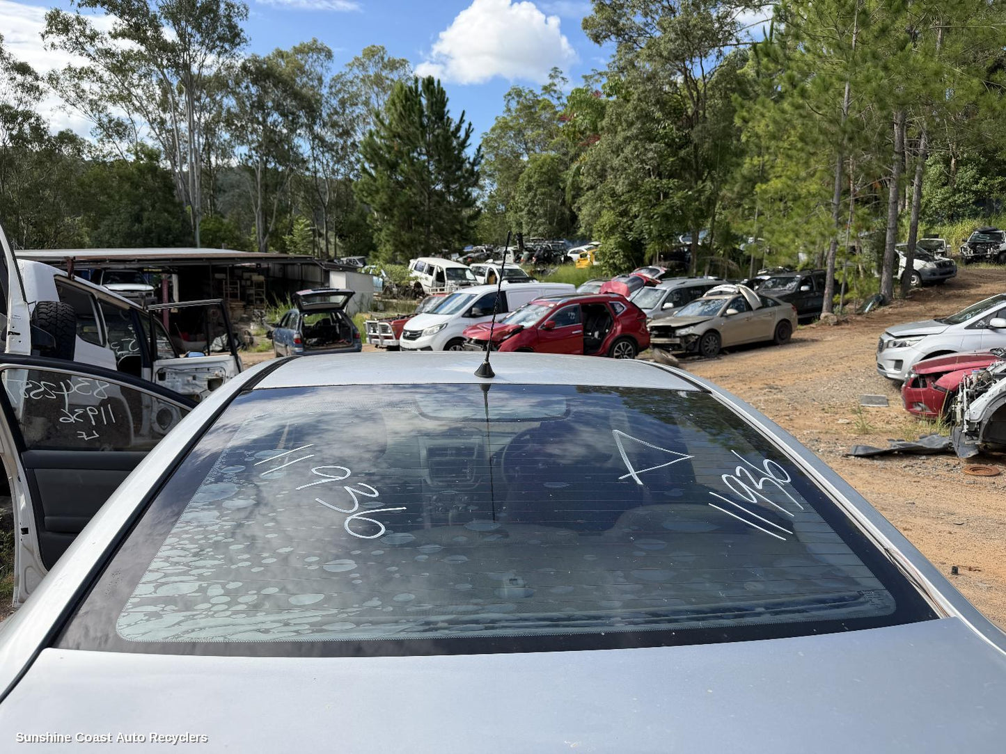 2006-2013 Holden Commodore Antenna