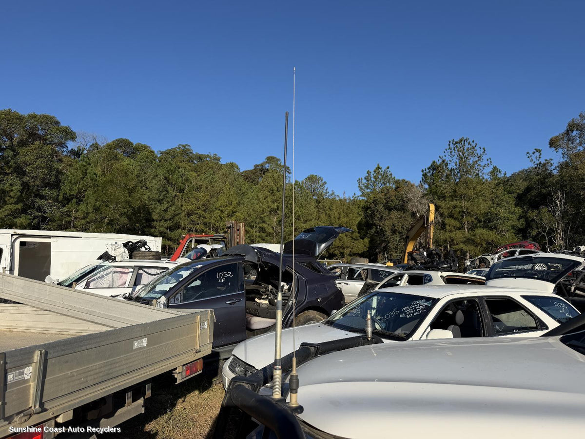 1978-2025 Toyota Hilux Antenna