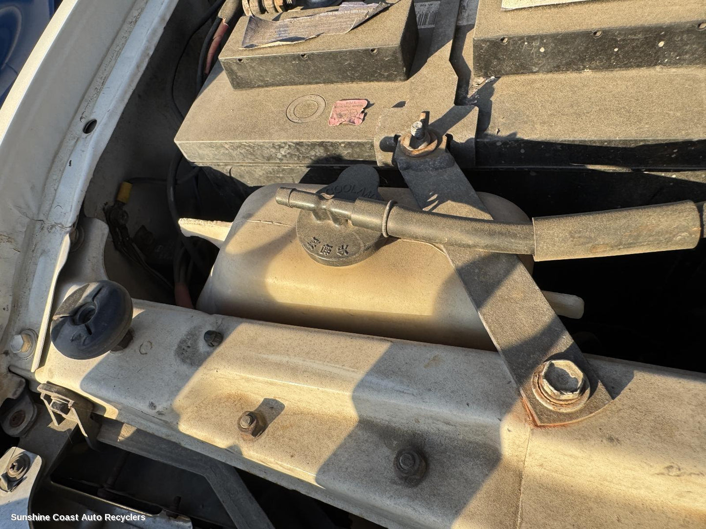 1996 Toyota Landcruiser Overflow Bottle
