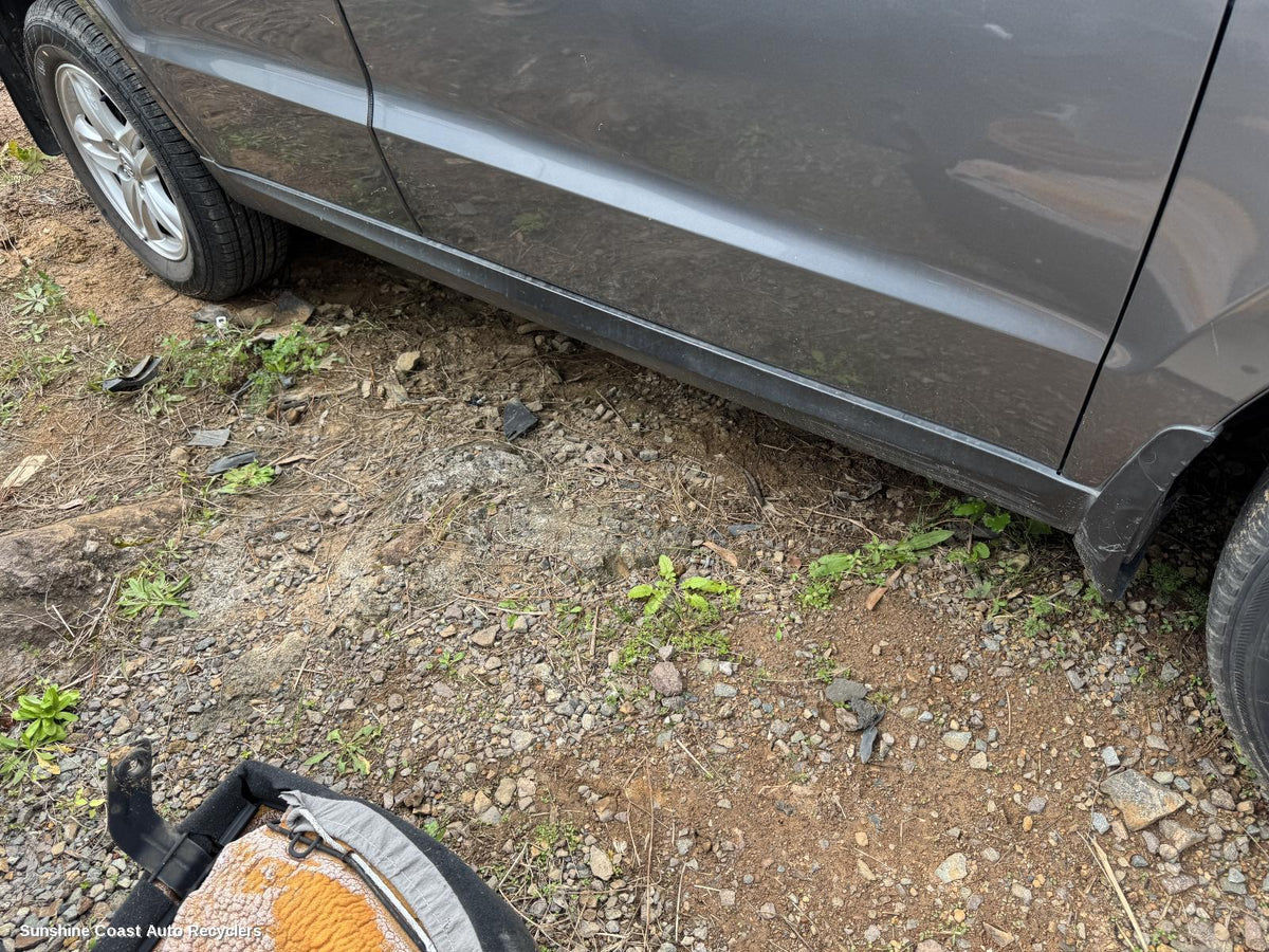 2005-2012 Hyundai Santa Fe Side Step Skirt
