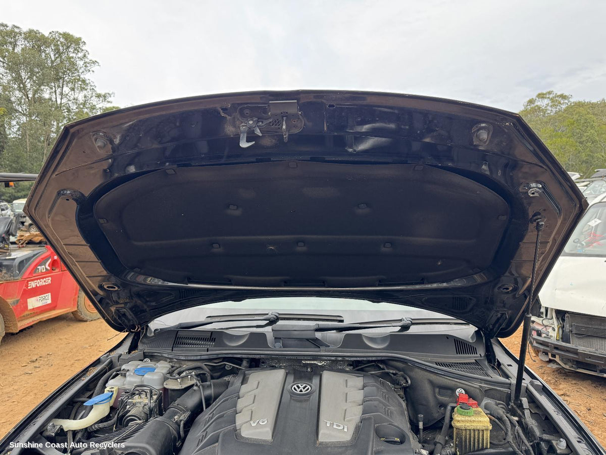 2010-2018 Volkswagen Touareg Plenum Chamber