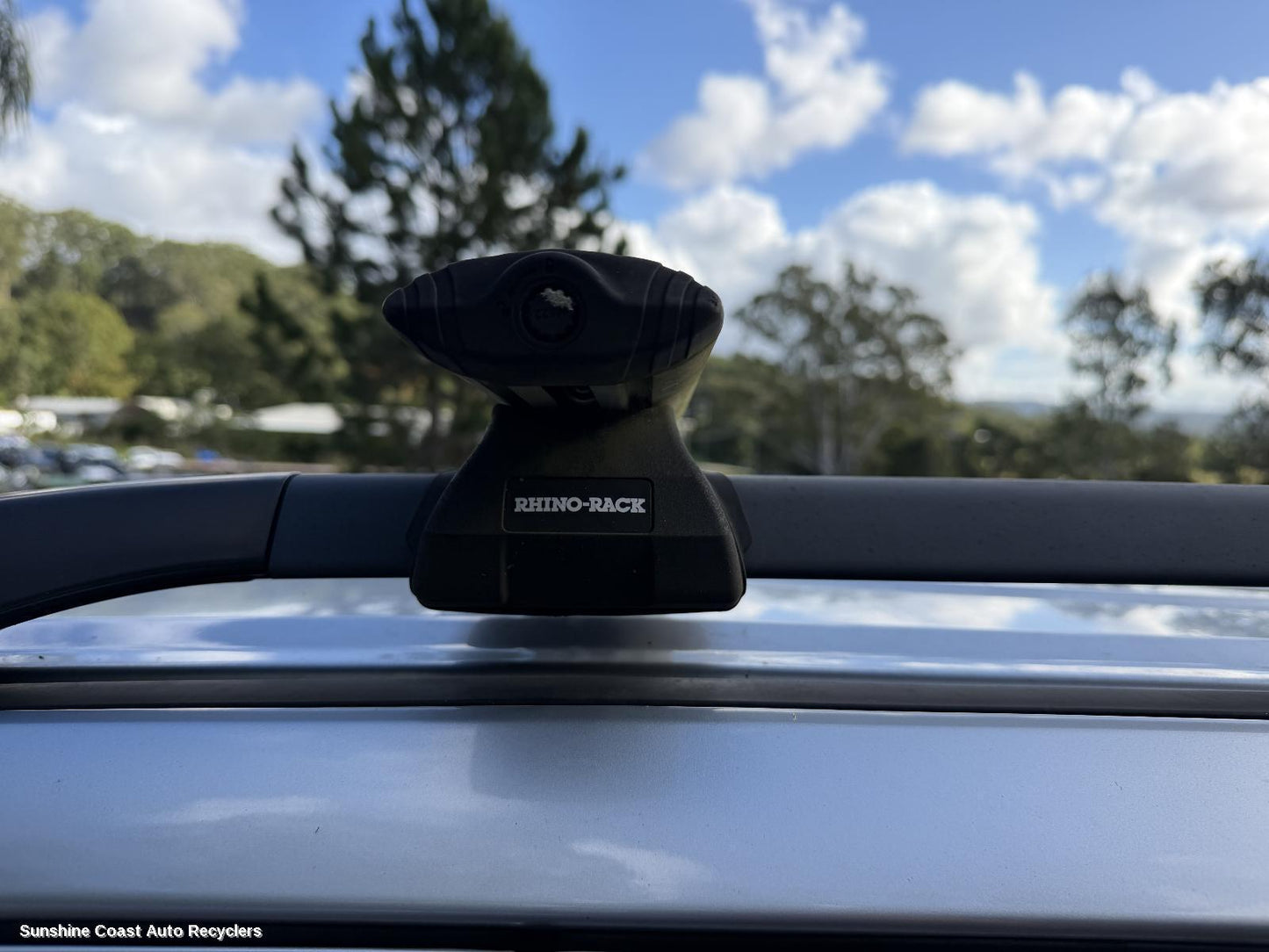 2006-2012 Mitsubishi Outlander Roof Rack Bars