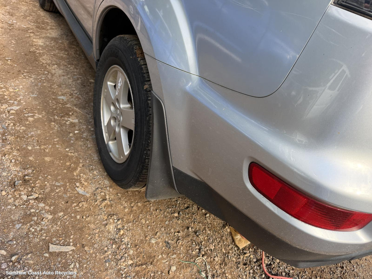 2006-2012 Mitsubishi Outlander Mud Flaps