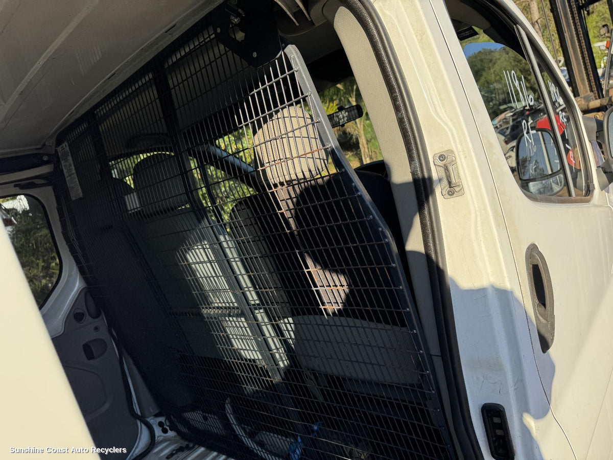 2004-2014 Renault Trafic Cargo Barrier
