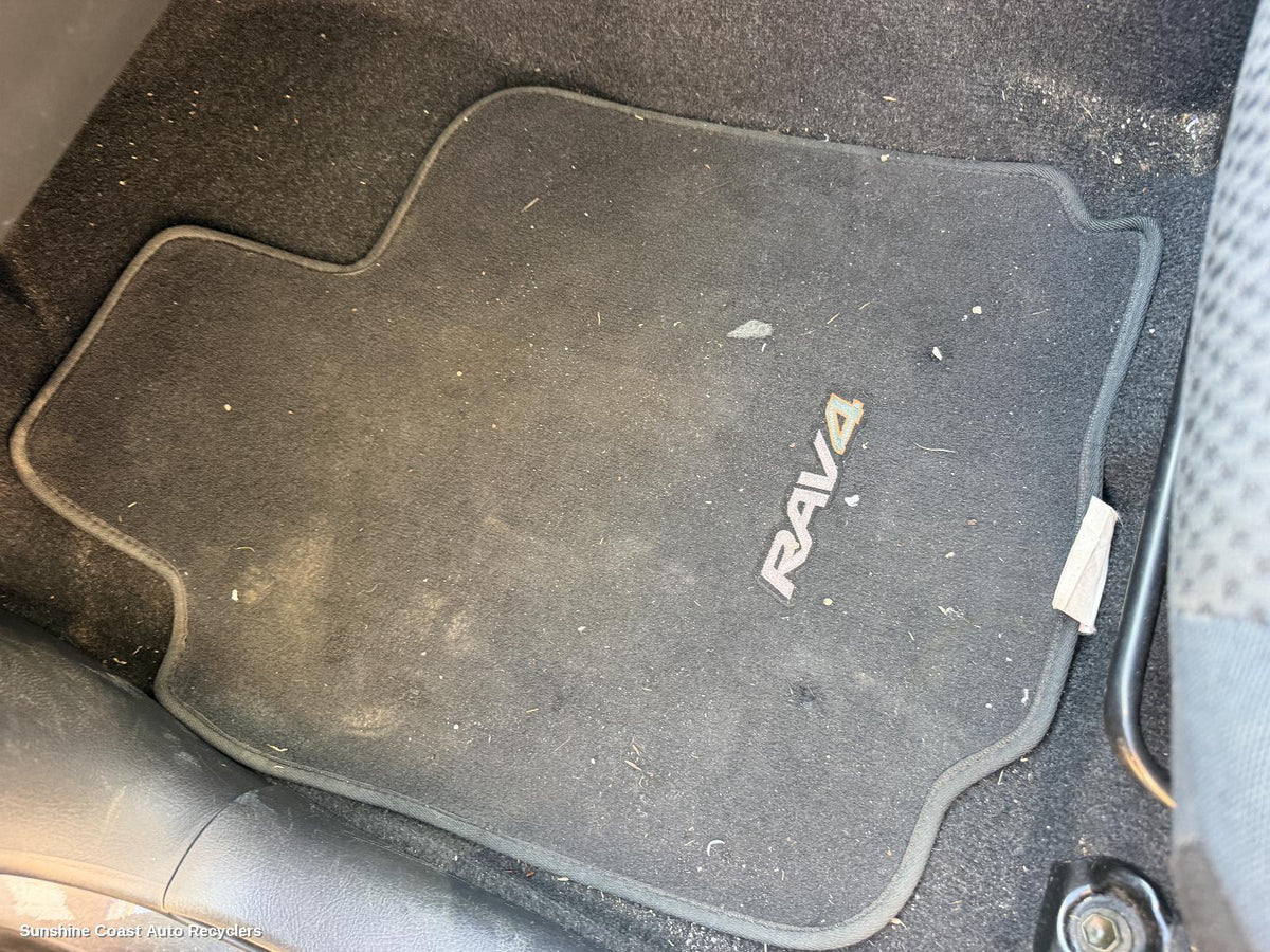 2005-2012 Toyota Rav4 Floor Mats