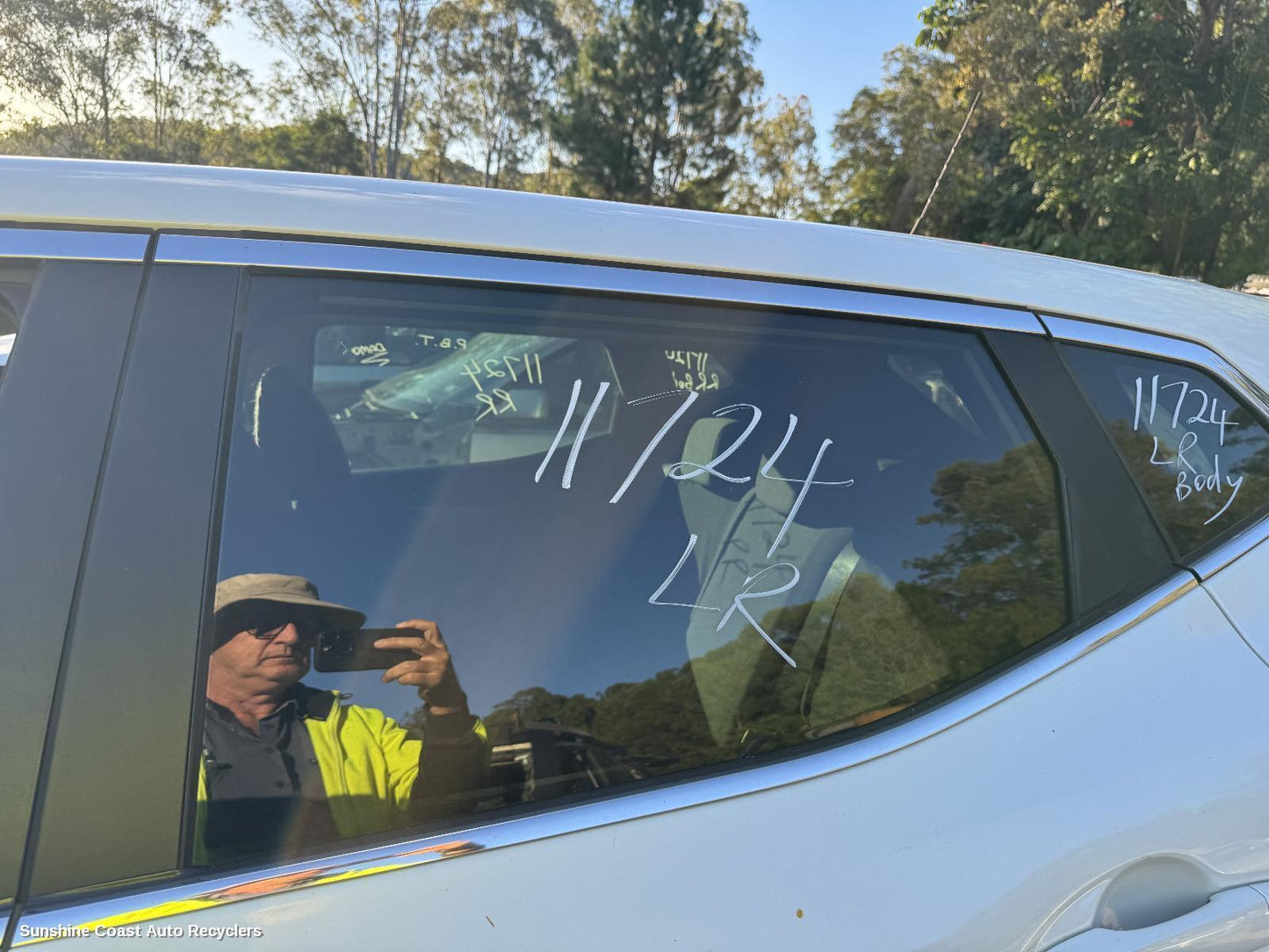 2015 Nissan Qashqai Left Rear Door Window