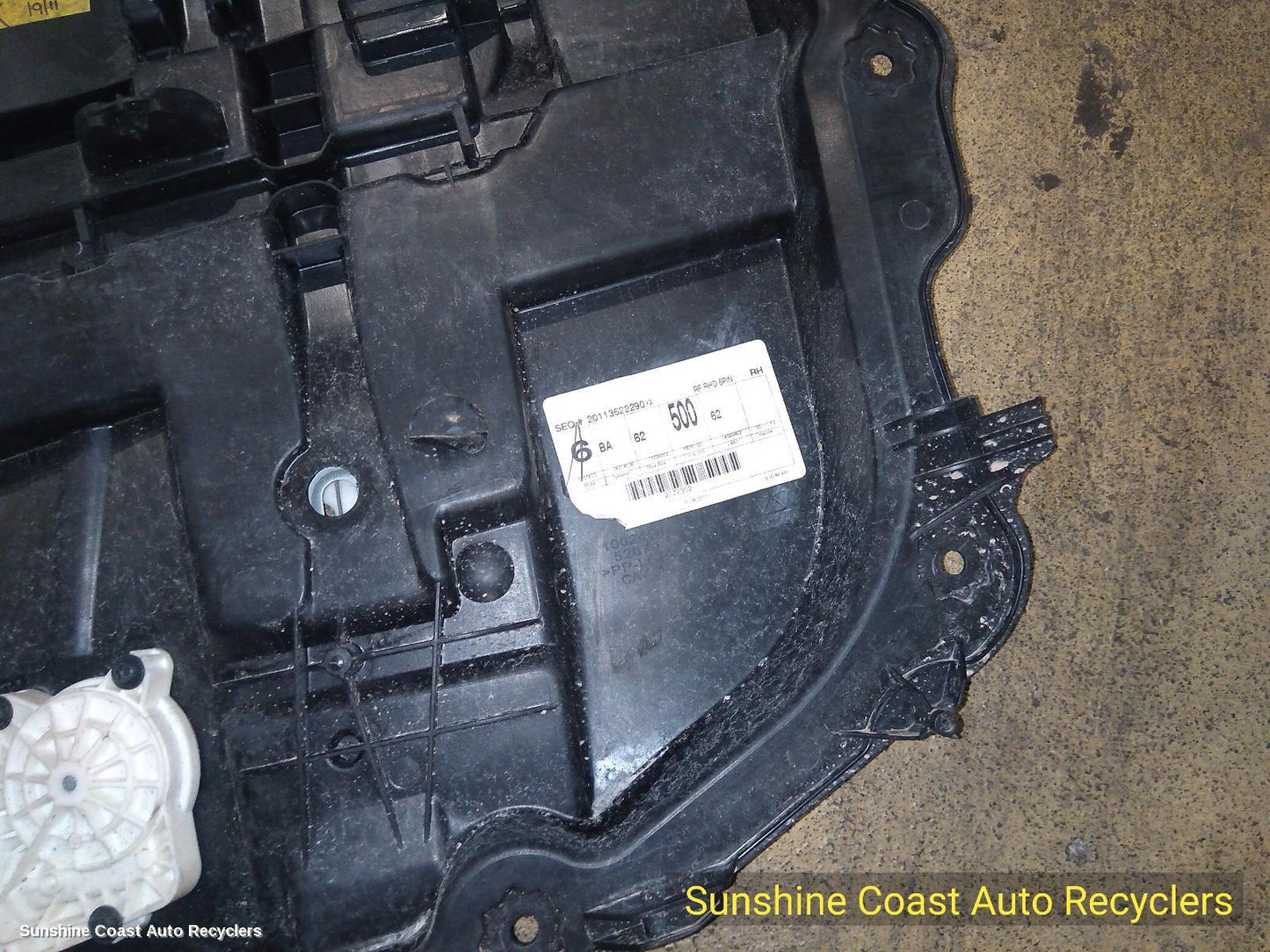 2007-2011 Dodge Nitro Right Front Window Reg Motor