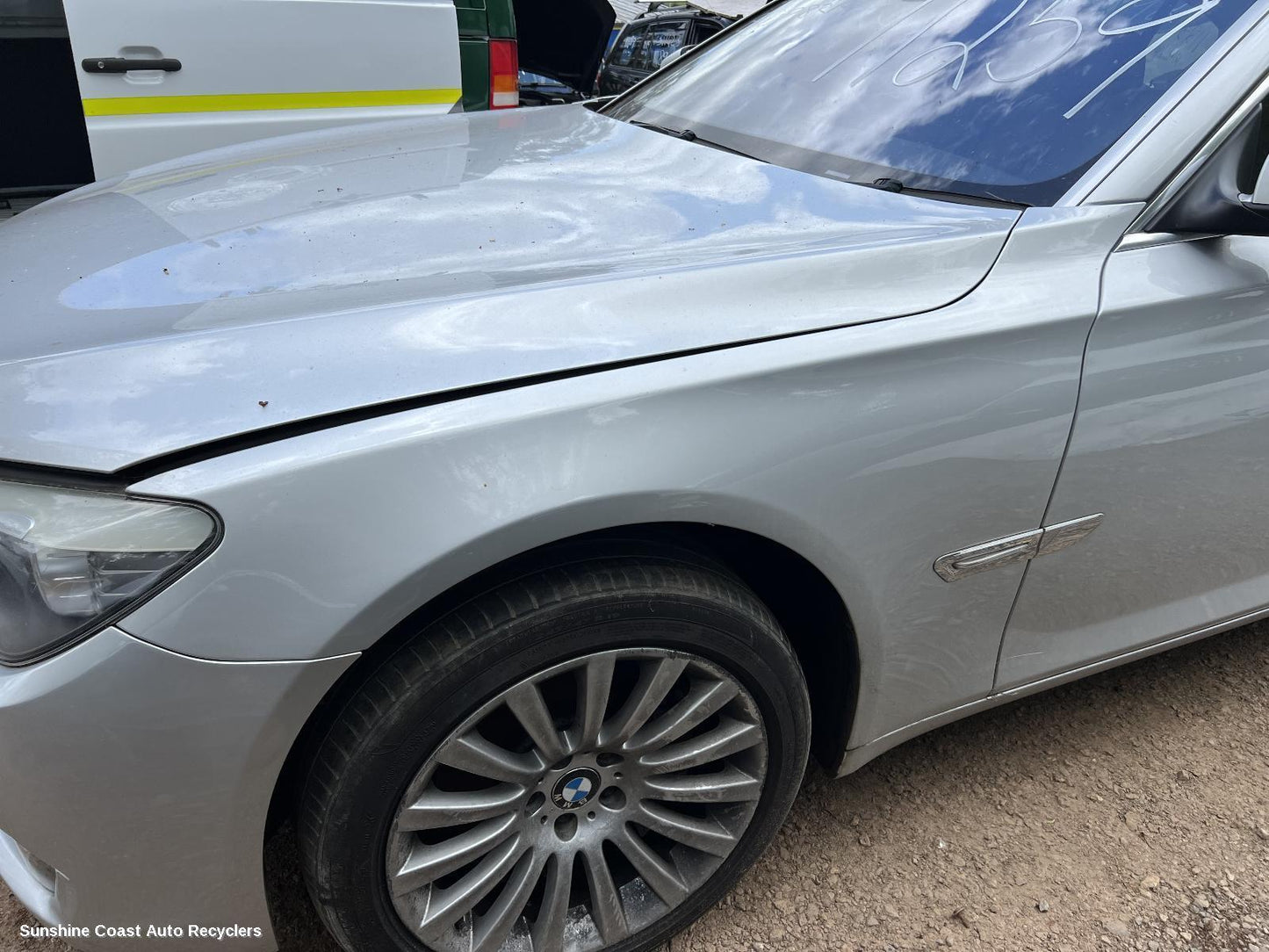 2009-2015 Bmw 7 Series Left Guard