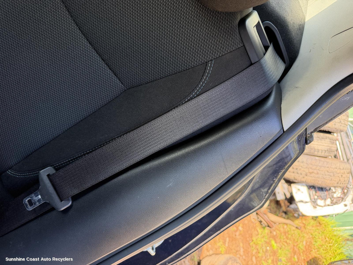 2016-2017 Holden Astra Seatbelt Stalk