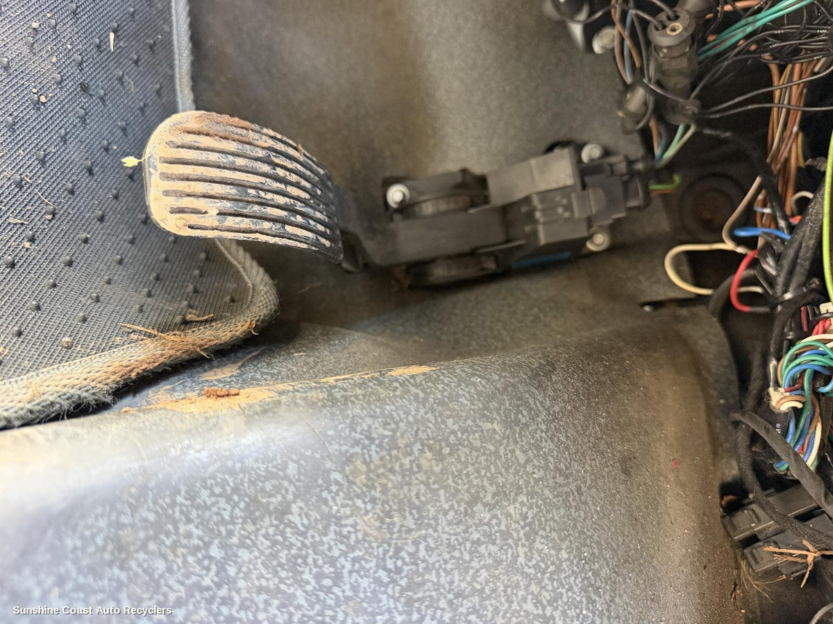 1998-2004 Mercedes Vito Pedal Assembly