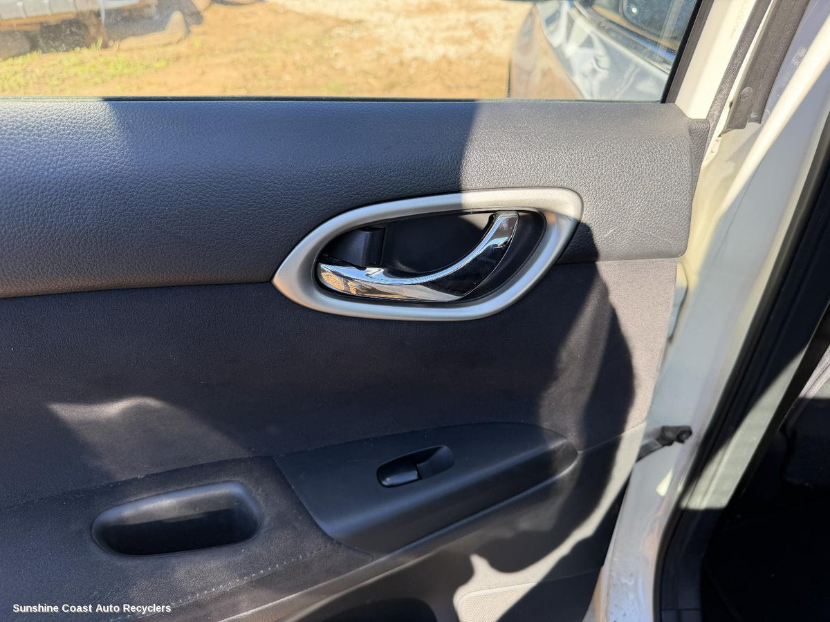 2012-2017 Nissan Pulsar Door Handle