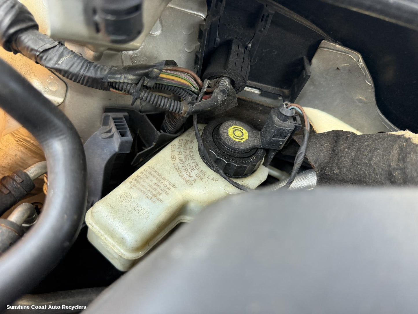 2005-2009 Volkswagen Golf Master Cylinder