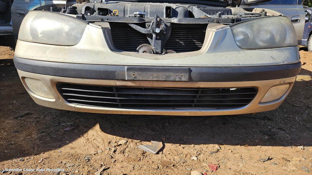 2000-2003 Hyundai Elantra Front Bumper