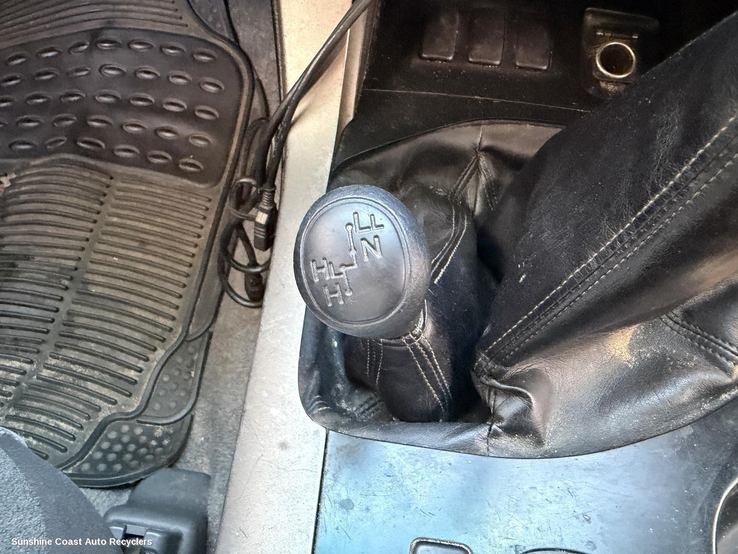 2003-2004 Toyota Prado Gear Stick Shifter