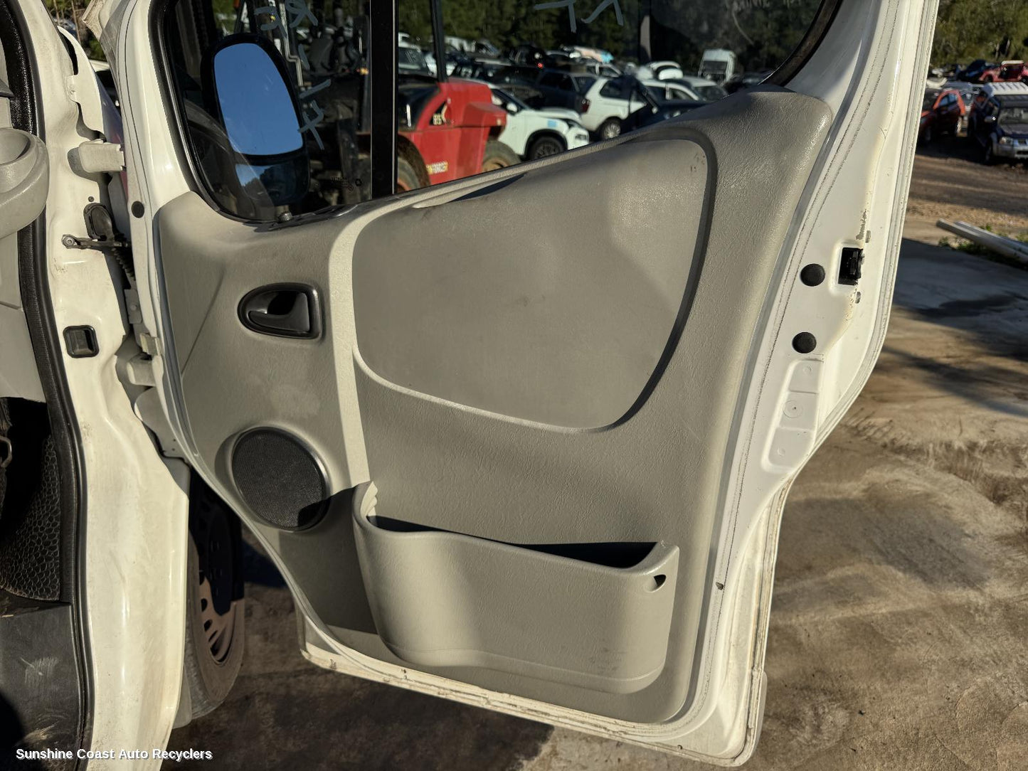 2013 Renault Trafic Door Handle