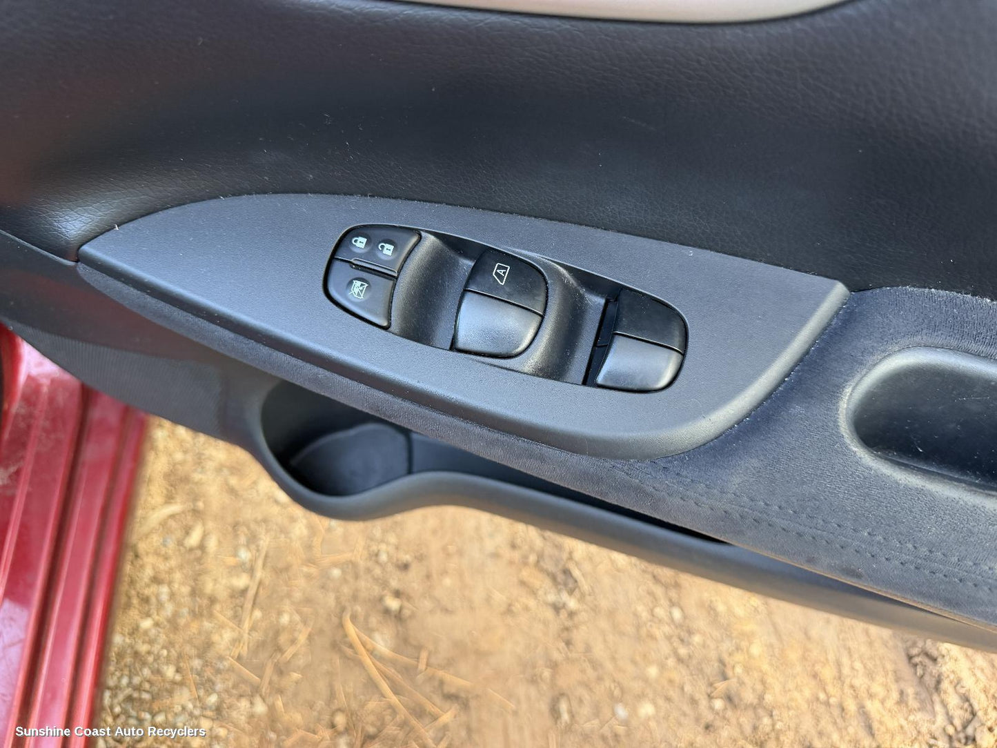 2013-2016 Nissan Pulsar Pwr Dr Wind Switch