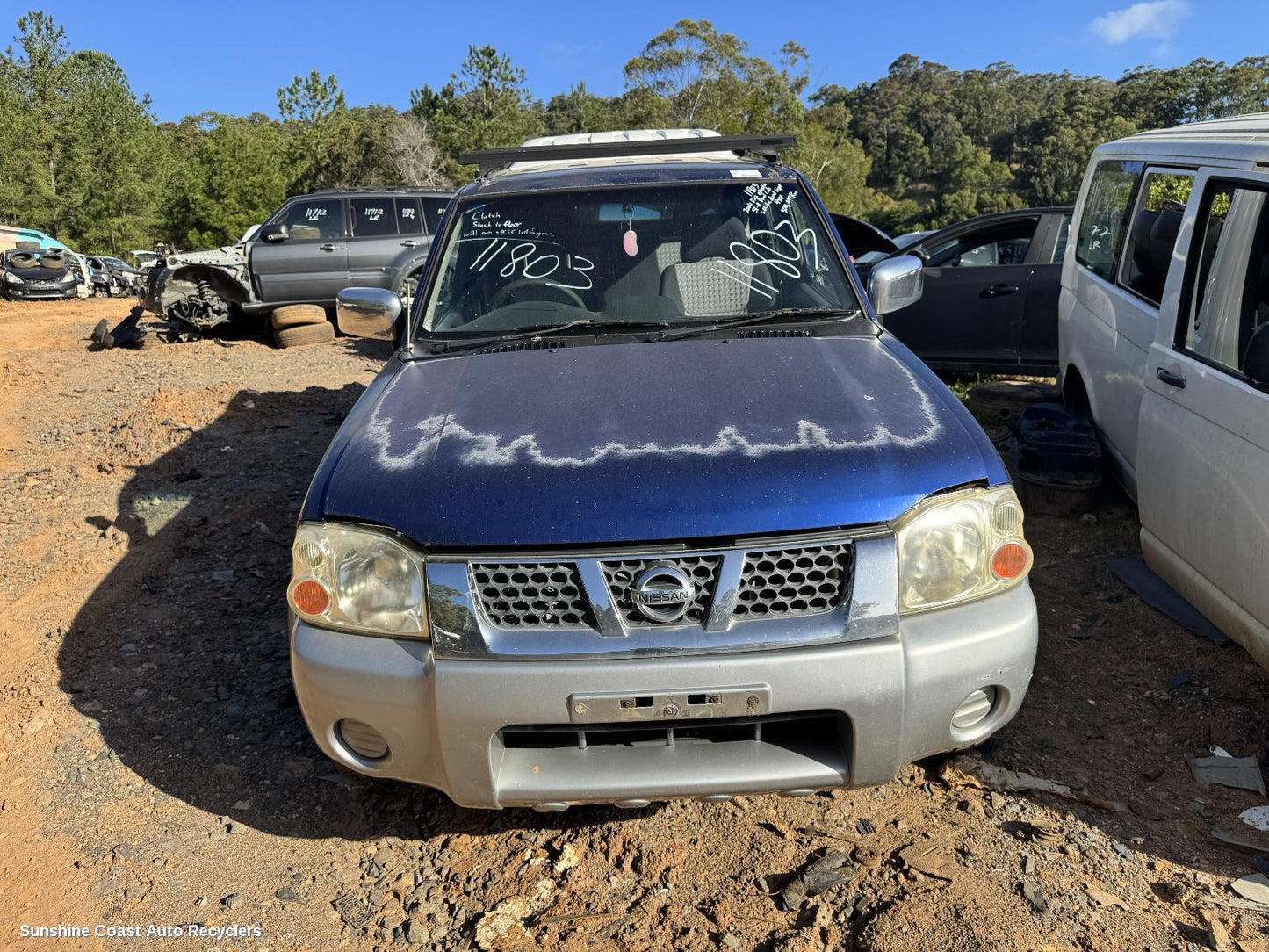 2004 Nissan Navara Carpet