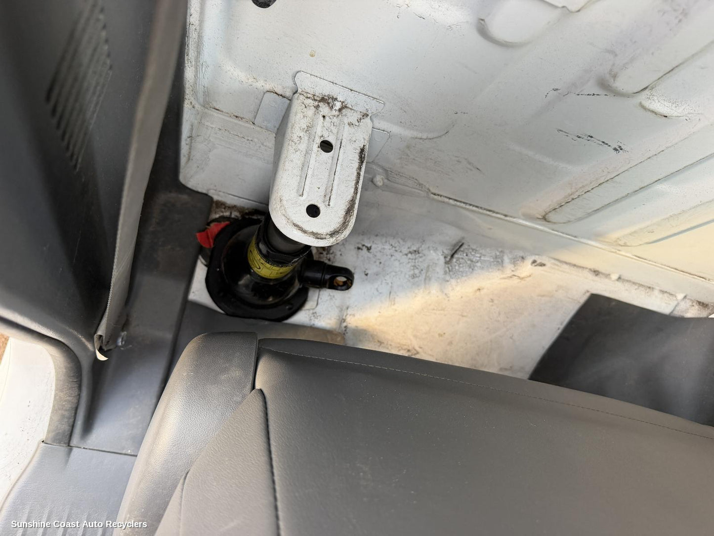 2005-2015 Toyota Hilux Jack Tool Kit