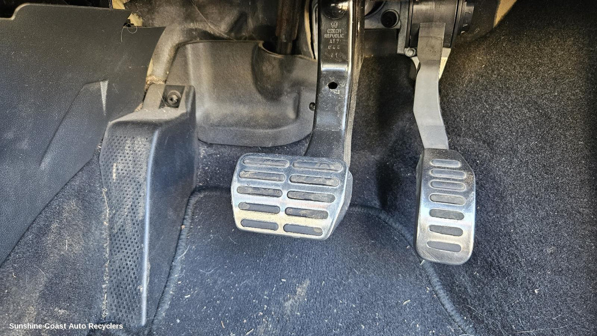 2011-2015 Skoda Fabia Pedal Assembly