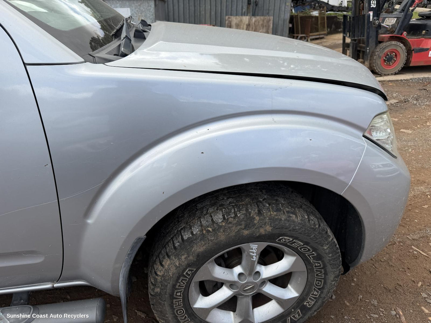 2005-2015 Nissan Navara Right Guard
