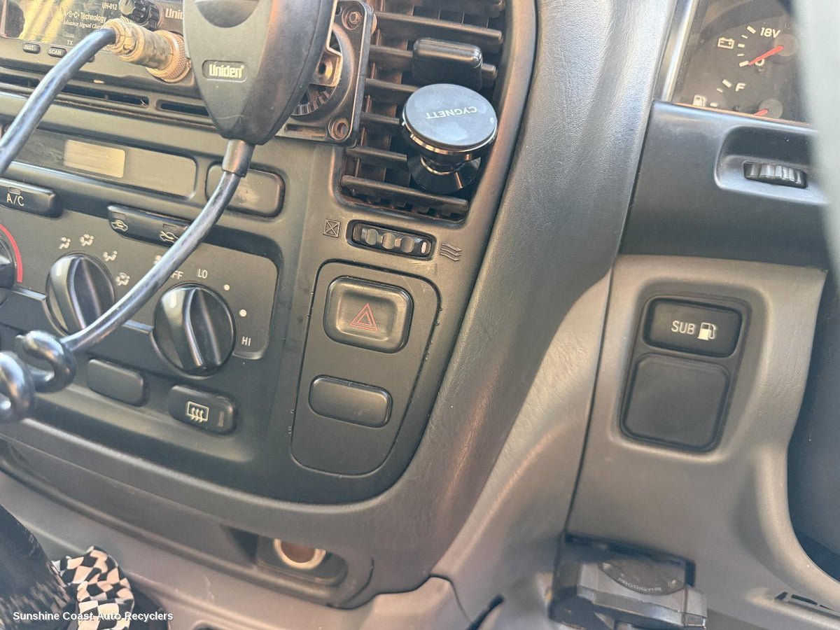 1998-2007 Toyota Landcruiser Misc Switch Relay
