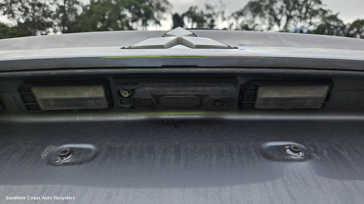 2010-2026 Mitsubishi Asx Tailgate Handle