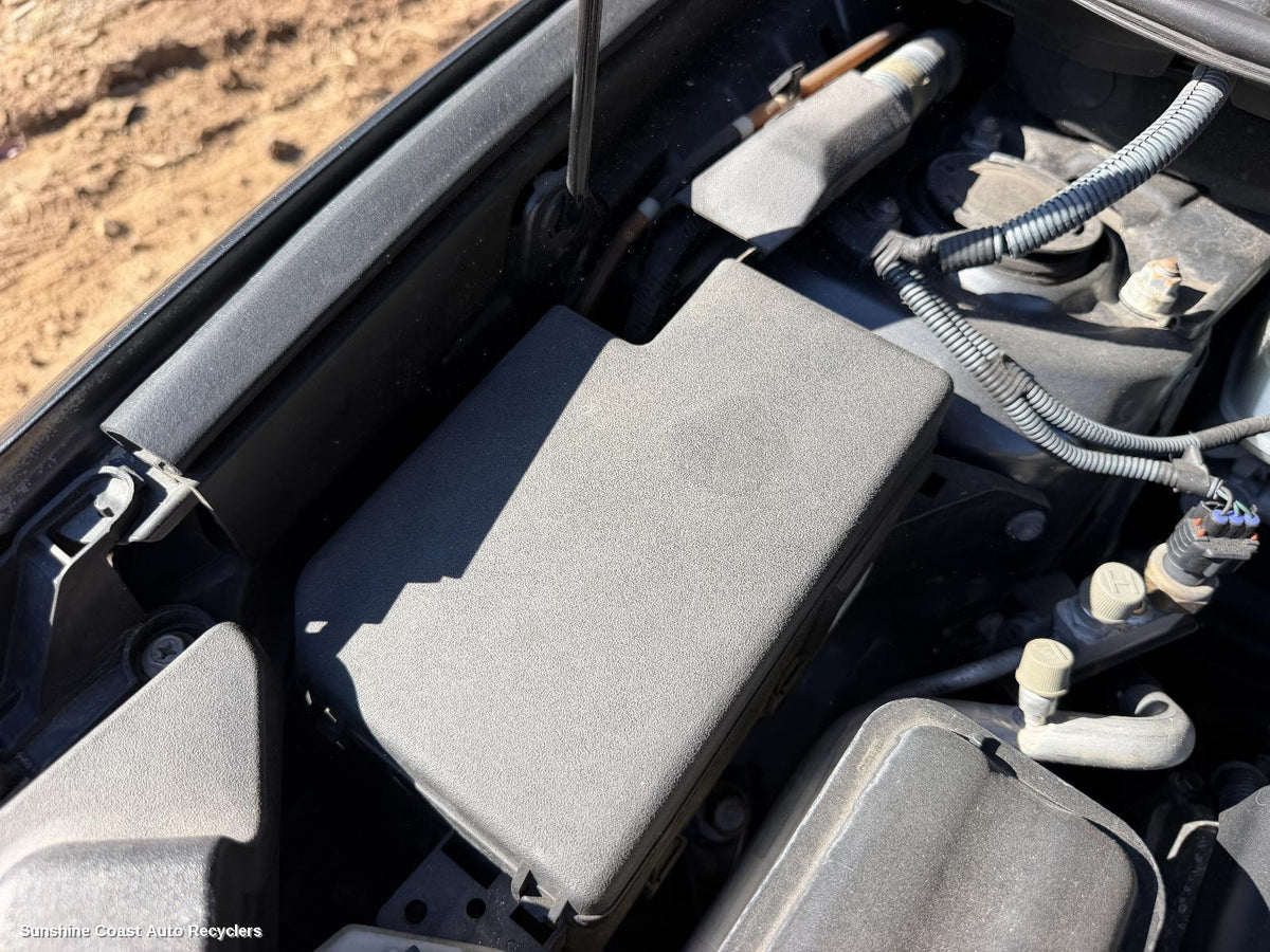 2005-2012 Toyota Rav4 Fuse Box