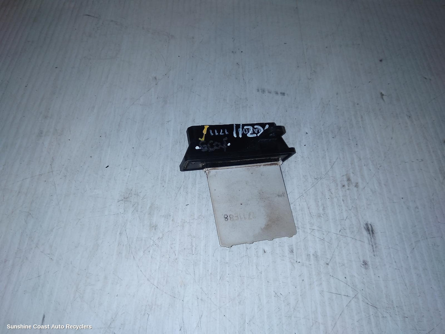 2011 Isuzu Dmax Fan Speed Resistor