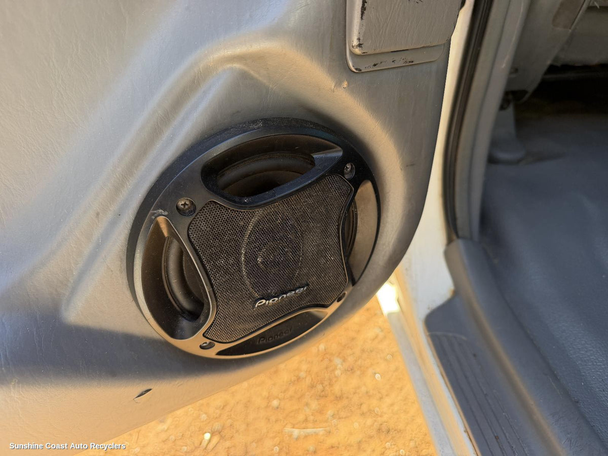 1998-2007 Toyota Landcruiser Speaker