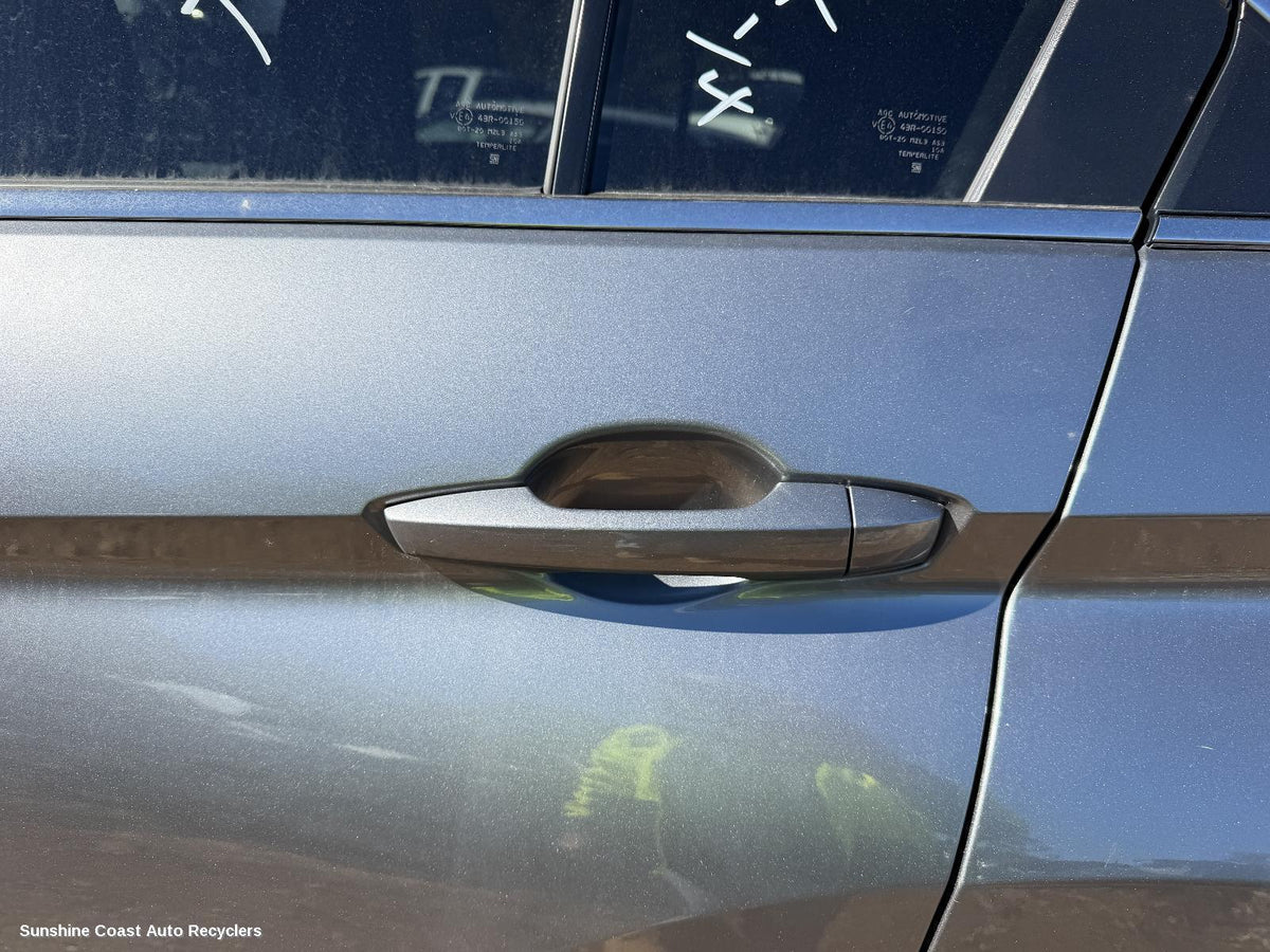 2017-2026 Mitsubishi Eclipse Cross Door Handle