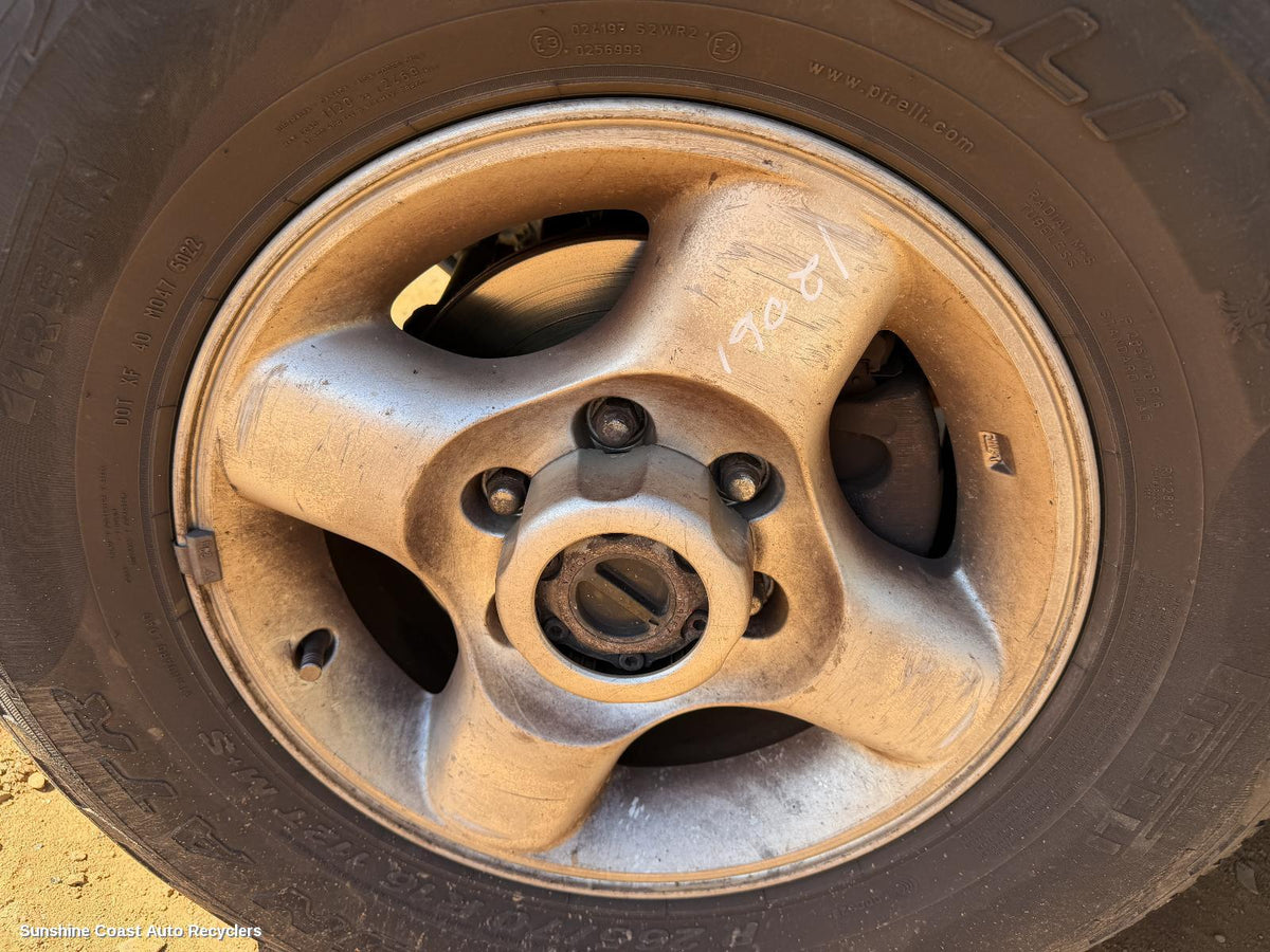 1997-2015 Nissan Navara Wheel Mag